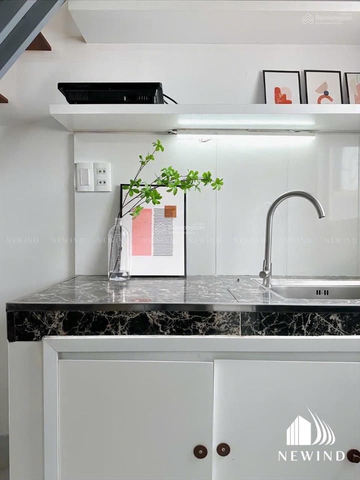 Cho thuê căn hộ gác rộng rãi thoáng tiện di chuyển qua trung tâm quận 7