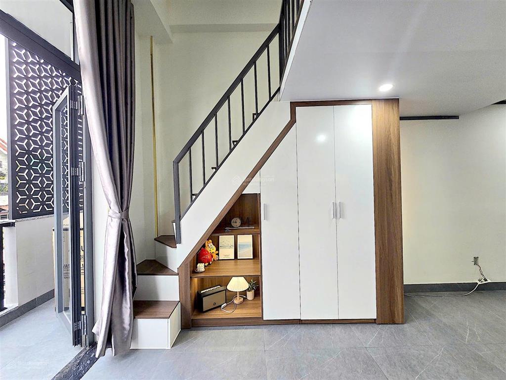 Cho thuê căn phòng cực đẹp gác bancol kế rmit, him lam, sunrise city, quận 7 kế quận 4