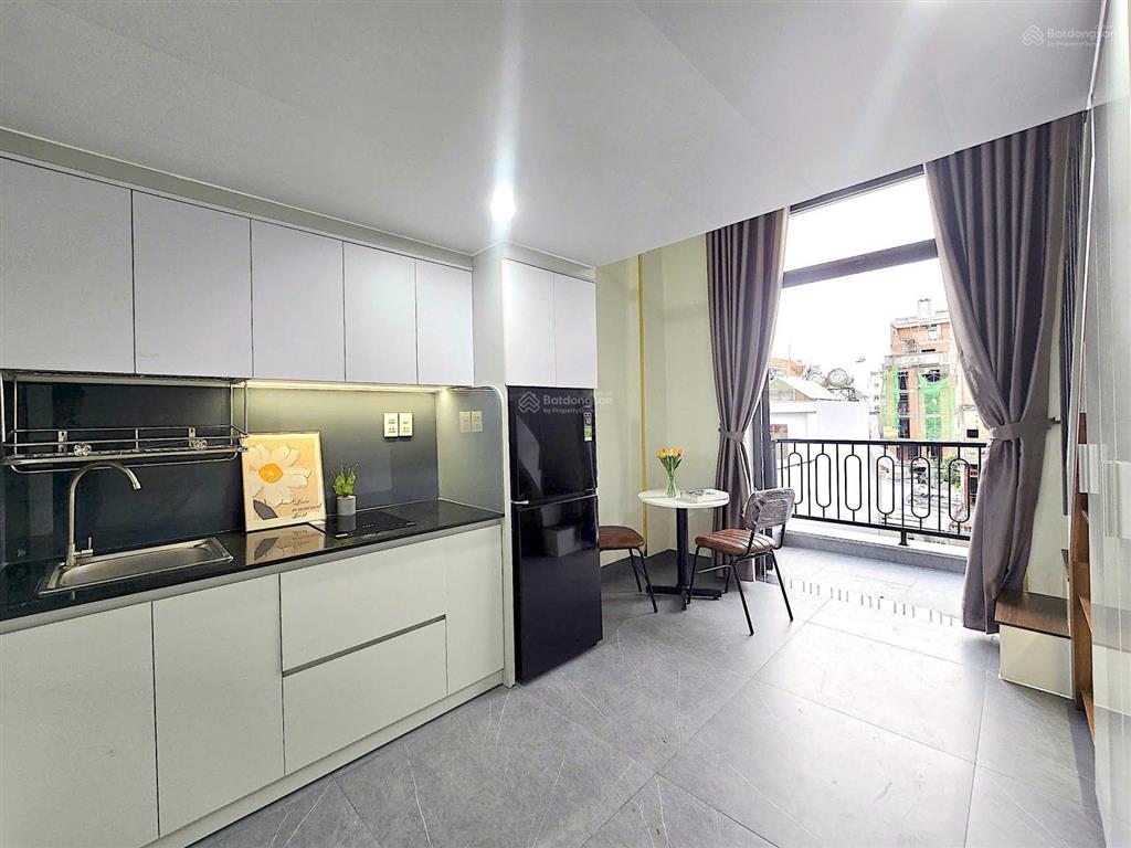 Cho thuê căn phòng cực đẹp gác bancol kế rmit, him lam, sunrise city, quận 7 kế quận 4