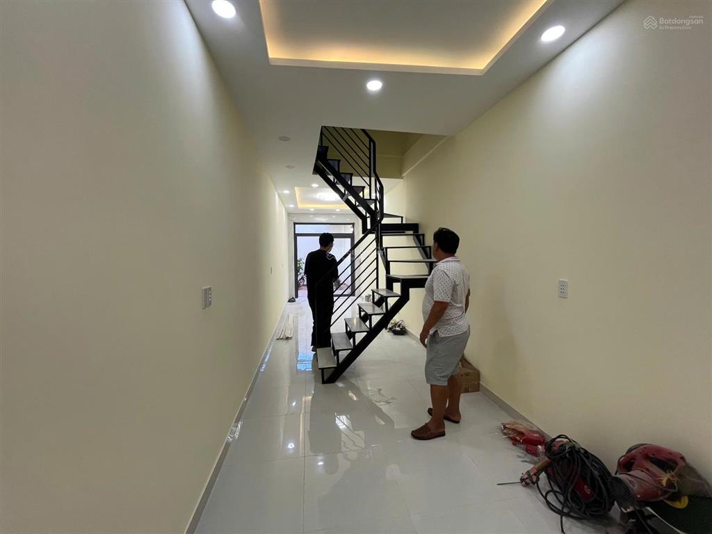 Cho thuê nhà nguyên căn khu vực lotte mart, 2pn & 2wc, cực kì rộng rãi nhà đẹp mới làm