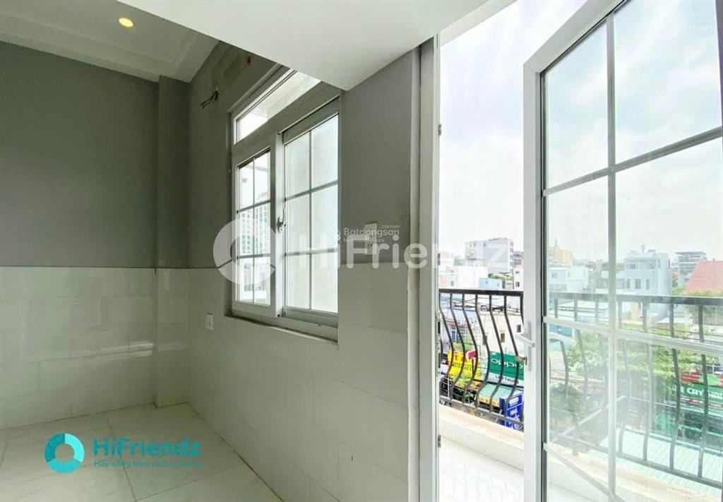 Căn hộ gác lửng bancol lớn  ngay trung tâm quận 7  him lam, rmit, tdtu, secc