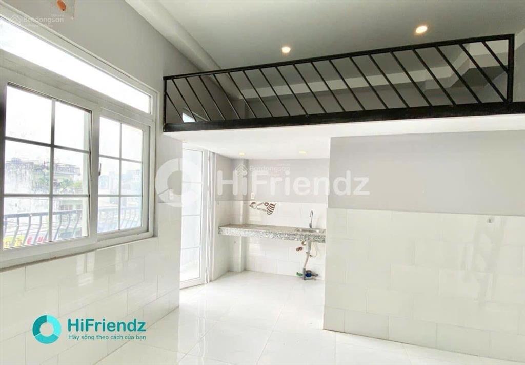 Căn hộ gác lửng bancol lớn  ngay trung tâm quận 7  him lam, rmit, tdtu, secc