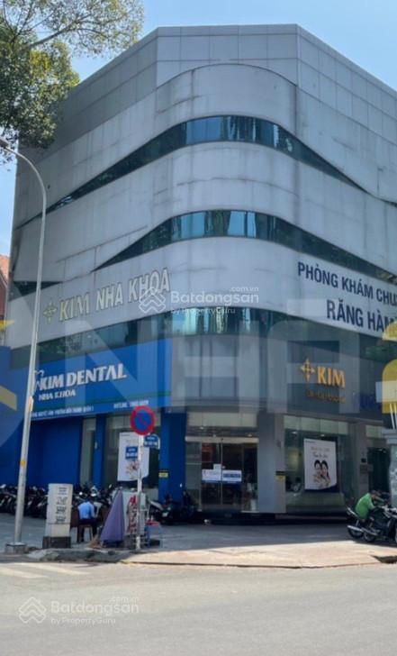Cho thuê biệt thự 138 lý tự trọng, phường bến thành, quận 1  18m x 33m, 1 trệt và 2 lầu