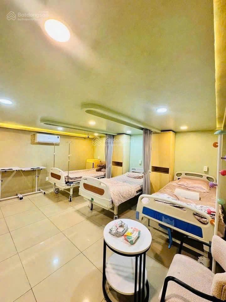 Cho thuê nhà mặt tiền 272274 ba tháng hai, phường 12, quận 10