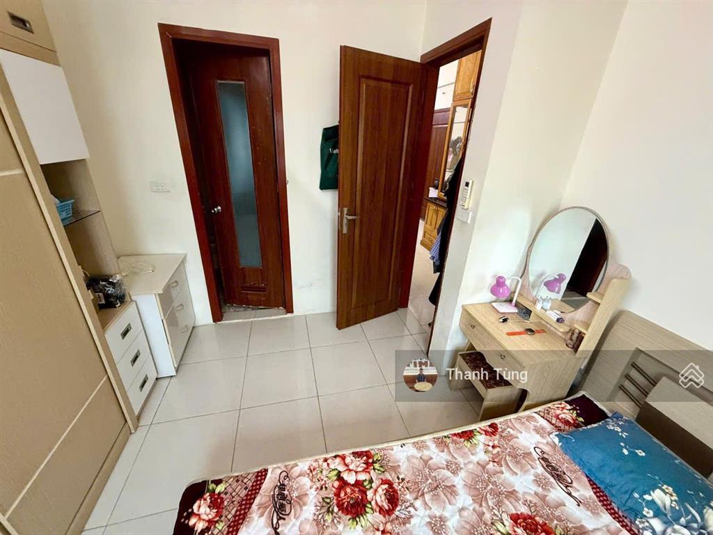 Chính chủ bán căn hộ chung cư vp5 linh đàm 60m2 thiết kế 2 ngủ 2vs đầy đủ nội thất giá 4,35 tỷ