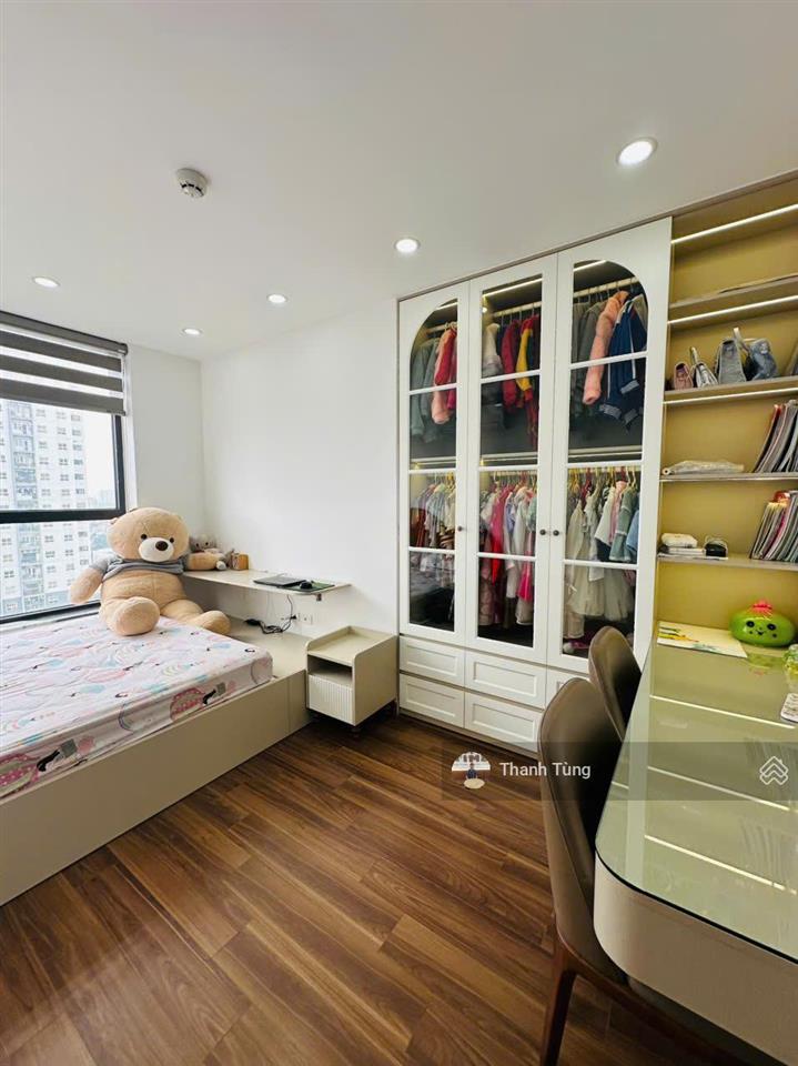 Bán căn góc 4 ngủ dt 123m2 toà x2 đại kim, hoàng mai. đầy đủ nội thất, sẵn sổ đỏ giá 8,x tỷ