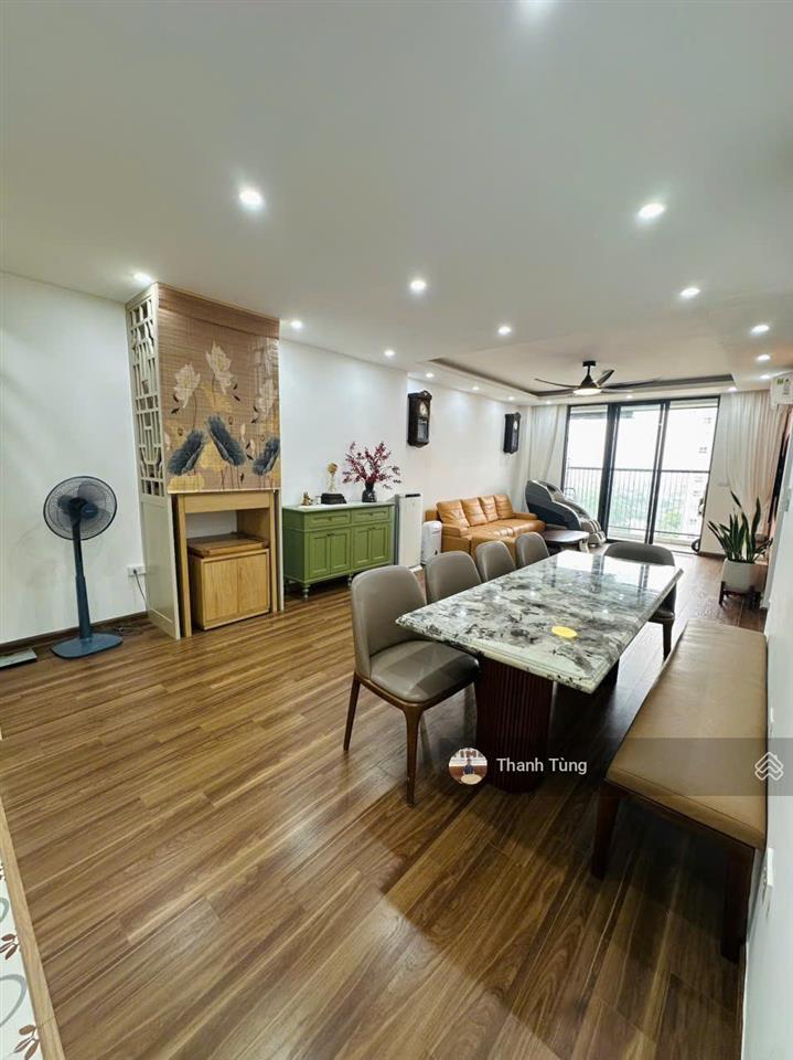 Bán căn góc 4 ngủ dt 123m2 toà x2 đại kim, hoàng mai. đầy đủ nội thất, sẵn sổ đỏ giá 8,x tỷ