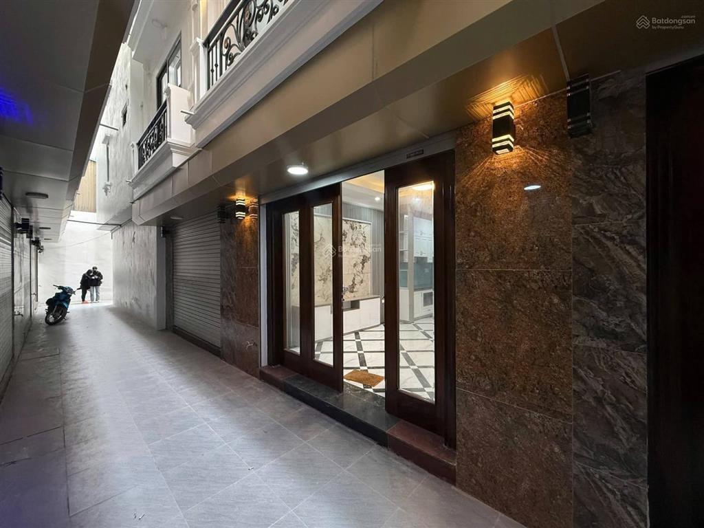 Bán nhà riêng tại thụy phương, 6,8 tỷ, 30 m2, 3pn, 3wc, 5 tầng