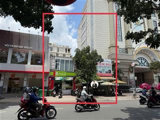 Độc quyền căn hiêm! dt 11.6 x 21= 243,6  nhà c4 lý chính thắng giá 101 tỷ