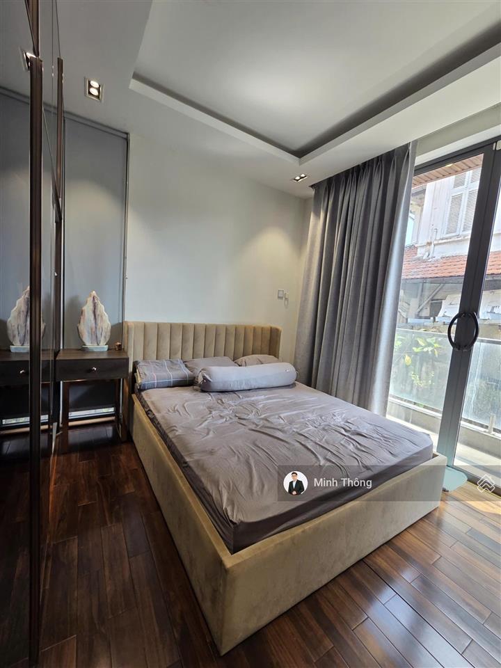 Biệt thự tú xương ngang 9m! dt 9 x 16 = 143.5m2  3tst, có tm, 5 pn master giá chỉ 49 tỷ tl