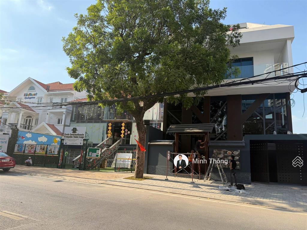 Bán 189a2 nguyễn văn hưởng  view trực diện sông (29x56 ~ 895m2  hầm 4t  hdt $220k) chốt 310 tỷ