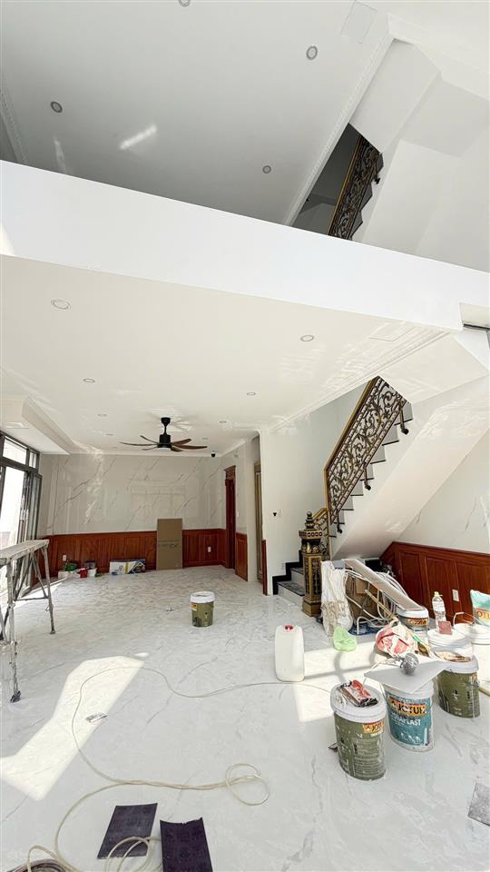 Bán biệt thự 1 hương lộ 2  64m2  5 tầng  5pn  7.8 tỷ tl. sổ hồng riêng hoàn công đủ