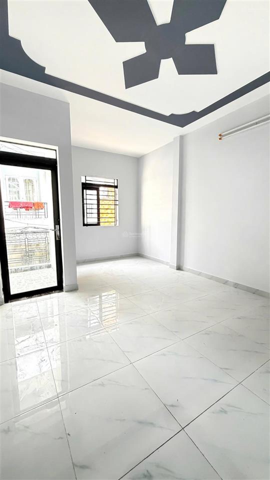 Chỉ 3.98 tỷ tlsát ngã tư 4 xã  trục hương lộ 2  hẻm 4m thông  dt 42m2 2tầng btct. sổ hồng riêng