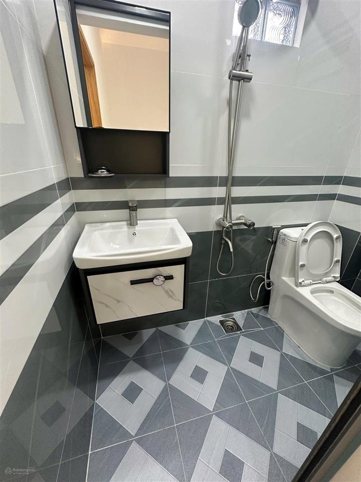 Lô góc kinh doanh  71m2 (5 x x14)  giáp tân phú  đường 6m thông  giá chỉ 6,7 tỷ tl.