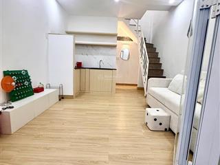Chỉ 2,950 tỷ tl nhà đẹp trung tâm tân bình  dt 20m2 kết cấu 2 tầng 2pn sổ hồng riêng hoàn công đủ