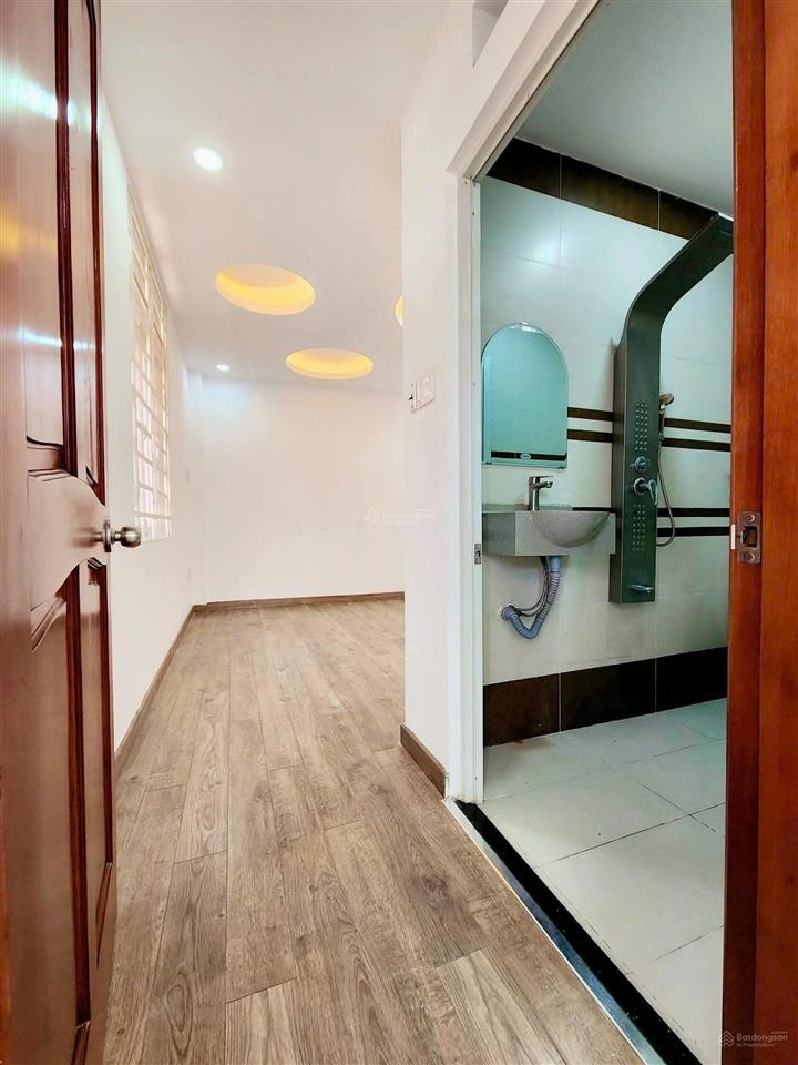 Trần thánh tông  dt 76m 5x15.1  8tỷ phường 15 tân bình