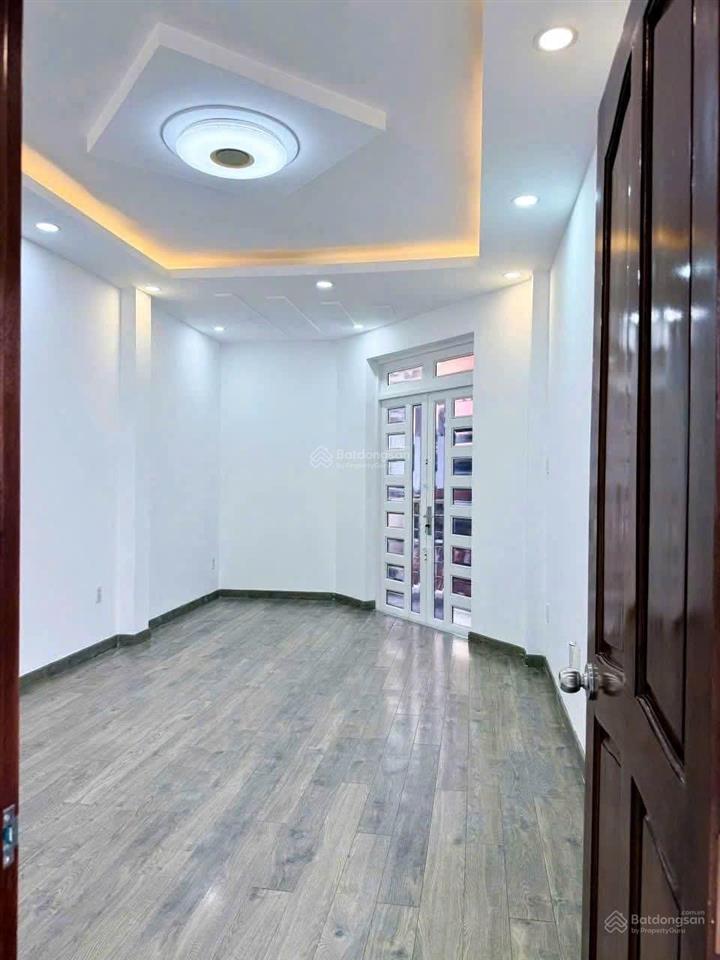 Trần thánh tông  dt 76m 5x15.1  8tỷ phường 15 tân bình