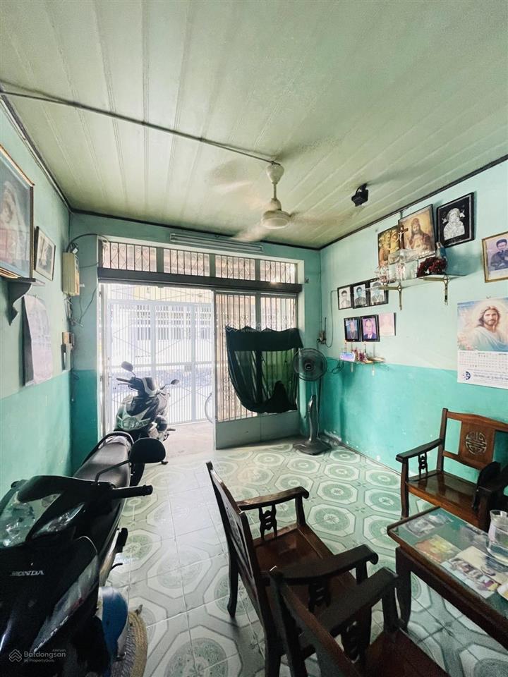 Bán nhà riêng, 72m2 . hxh 12t, đất thánh p6 tân bình, hcm .