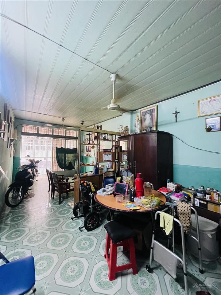 Bán nhà riêng, 72m2 . hxh 12t, đất thánh p6 tân bình, hcm .