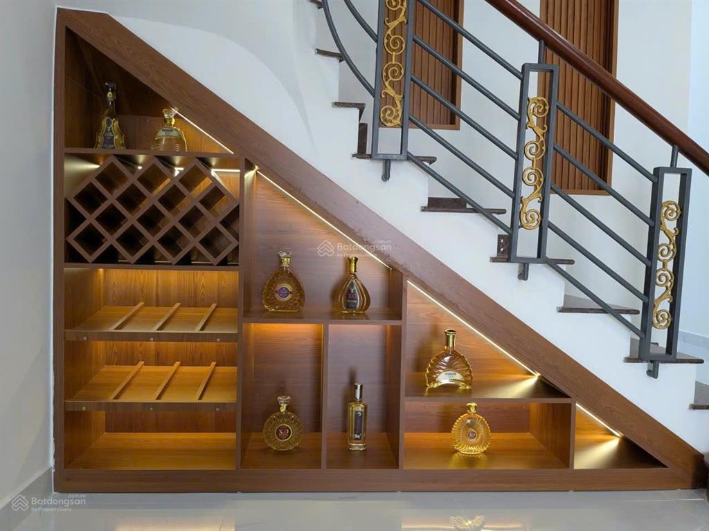 Chủ nhà gửi bán căn góc 2 mặt tiền  vị trí đẹp