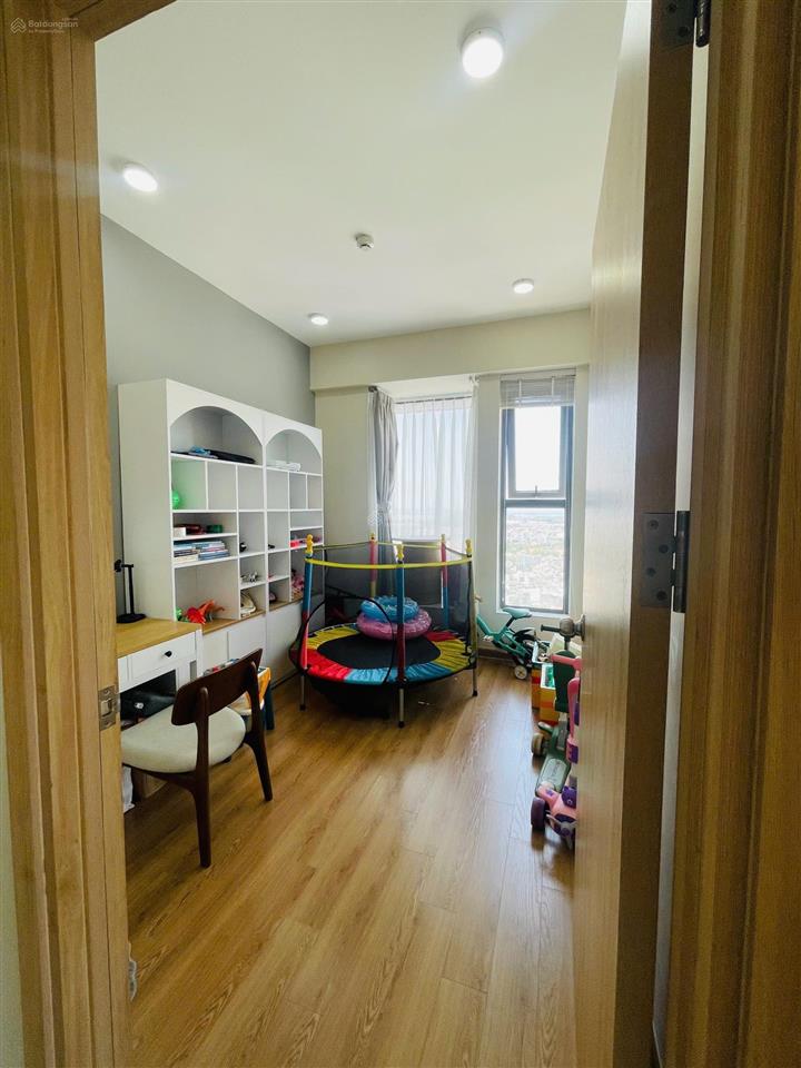 Bán căn hộ la astoria  383 nguyễn duy trinh