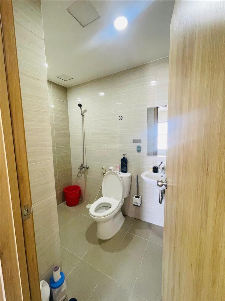 Bán căn hộ la astoria  383 nguyễn duy trinh