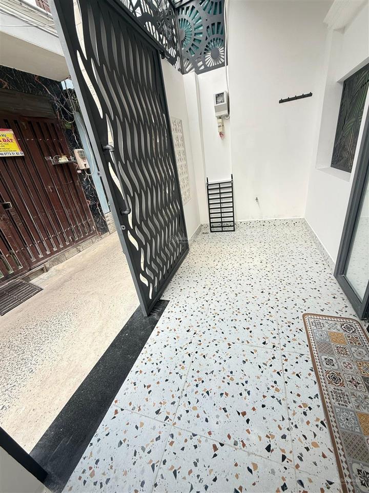 **căn góc 2 mặt tiền phú thuận q7 giá chỉ 5.x tỷ** vị trí hẻm 1135 huỳnh tấn phát, hẻm thông
