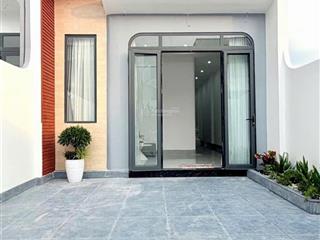 Nhà cấp 4 cho vợ chồng trẻ ngay cuối bửu long
