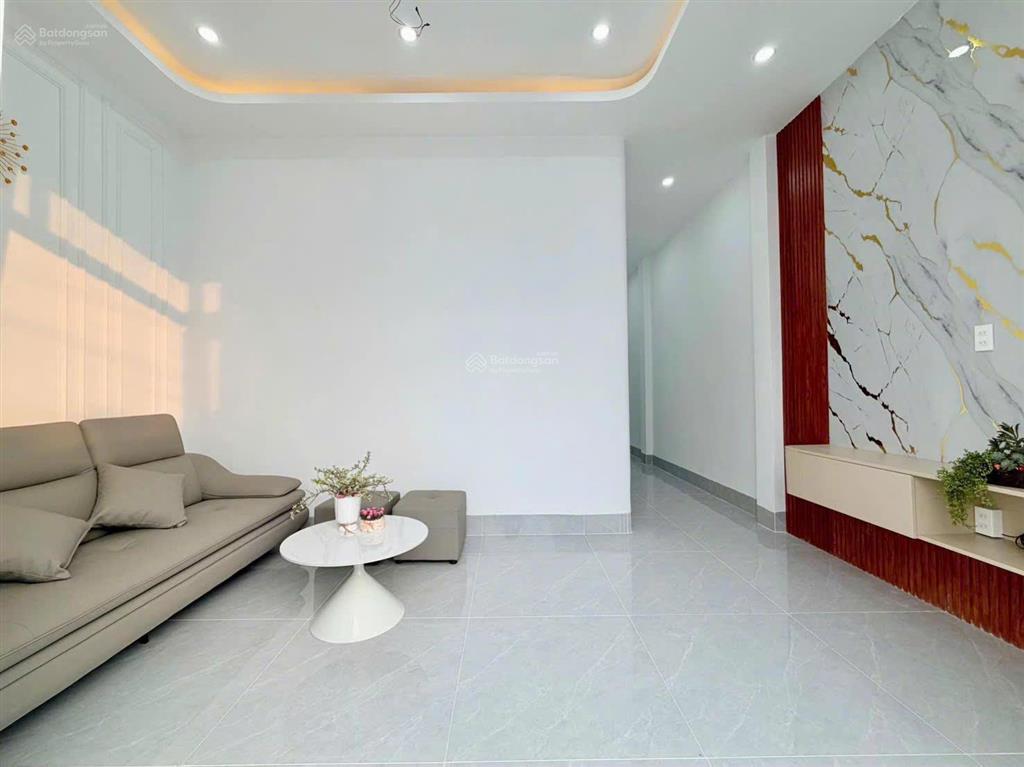 Nhà cấp 4 cho vợ chồng trẻ ngay cuối bửu long