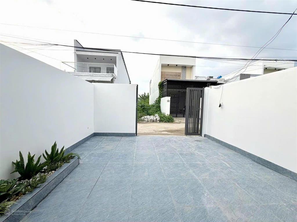 Nhà cấp 4 cho vợ chồng trẻ ngay cuối bửu long