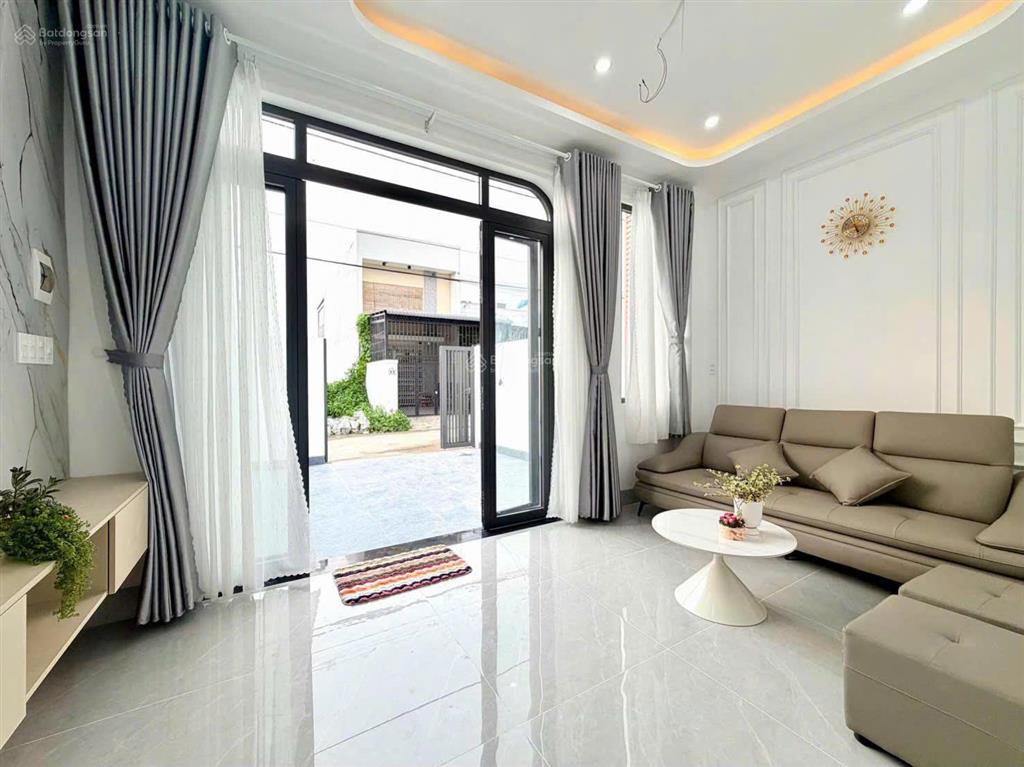 Nhà cấp 4 cho vợ chồng trẻ ngay cuối bửu long