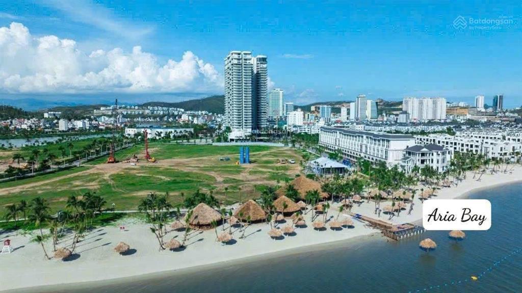 Chỉ từ 800 quý ac đã được sở hữu căn hộ vị trí nằm sát biển .bàn giao đồ liền tường,sổ đỏ lâu dài