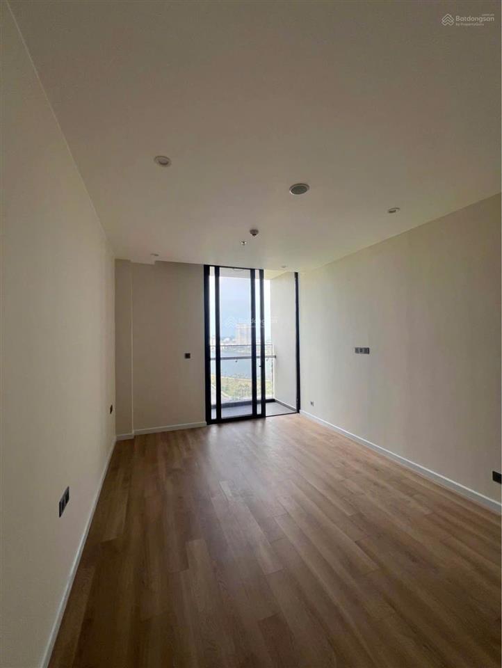 Chính chủ bán căn studio view nhạc nước tầng đẹp view vịnh tuần châu giá 1.7x tỷ  0978 788 ***