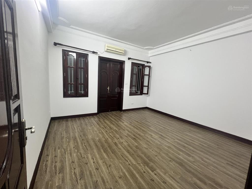 Cho thuê nhà kđt mới định công, dt 95m2 * 4t, vị trí nhà đẹp, giá 23 triệu/tháng