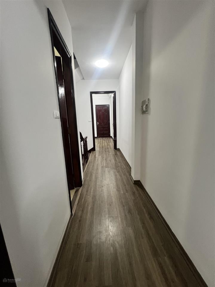 Cho thuê nhà kđt mới định công, dt 95m2 * 4t, vị trí nhà đẹp, giá 23 triệu/tháng