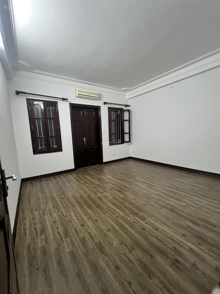Cho thuê nhà kđt mới định công, dt 95m2 * 4t, vị trí nhà đẹp, giá 23 triệu/tháng