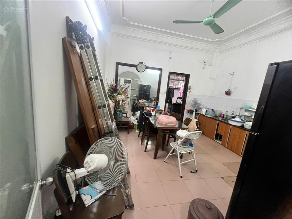 Cho thuê nhà đtm định công, làm văn phòng cty, hộ gia đình ở. dt 95m2 * 4t, giá 23tr/tháng