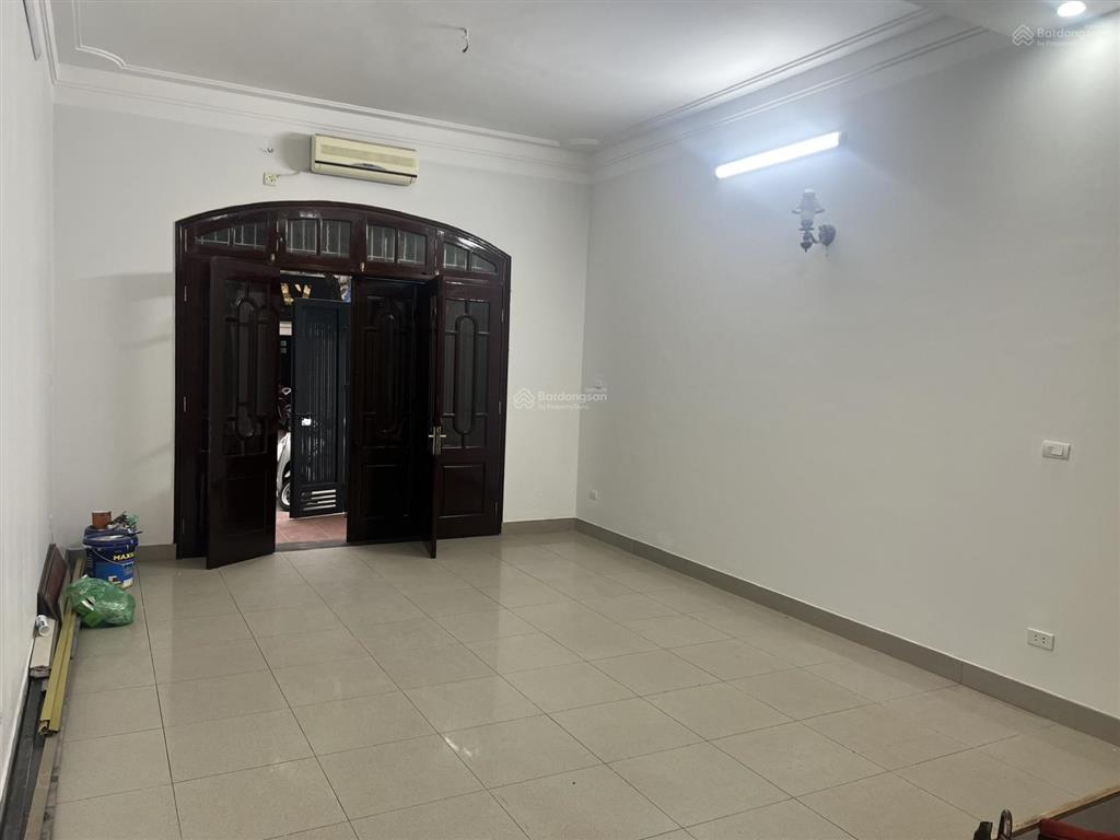 Chính chủ cho thuê nhà lô 6 b17 khu đtm định công, dt 95m2 * 4t, giá 25tr/tháng
