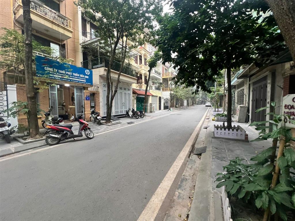 Bán nhà chia lô khu đtm định công, làm văn phòng công ty, hộ gia đình ở. dt 70m2 * 4t, giá 26 tỷ