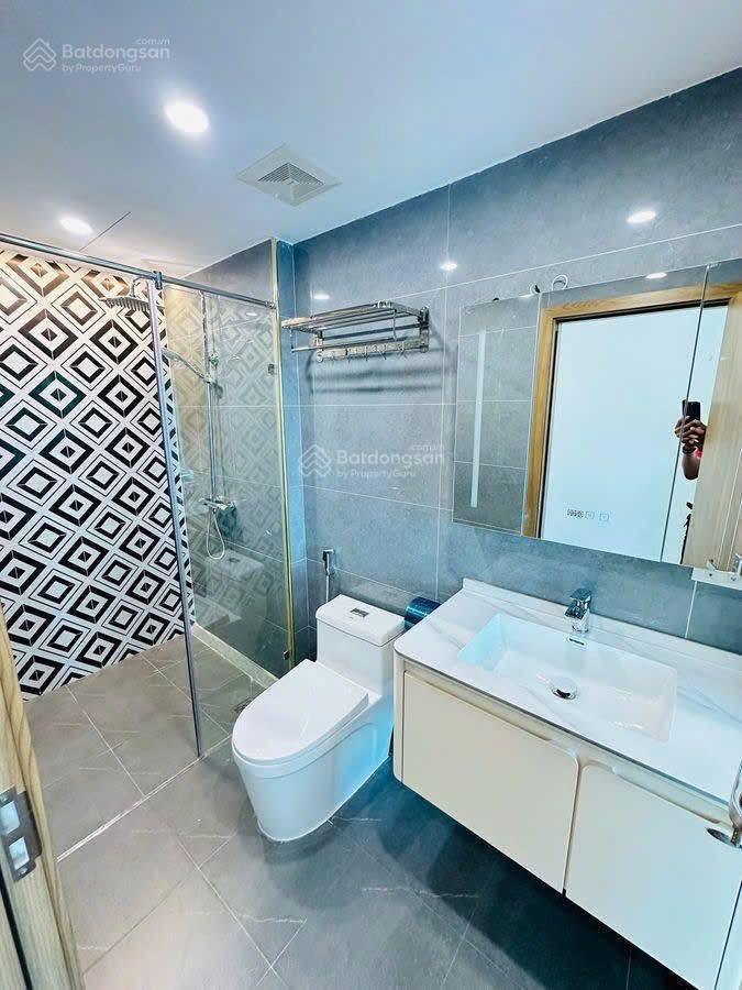 11 tỷ hơn ! bán nhà phú thượng,tây hồ  45m2  7 tầng  thang máy  ô tô  gần đường đôi