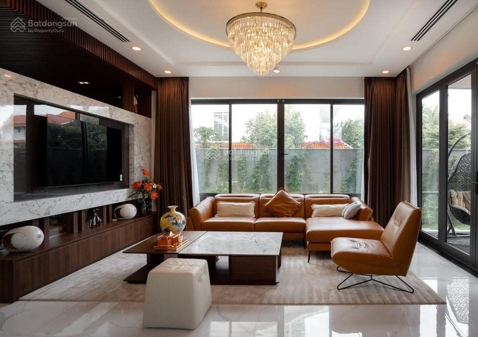 Bán nhà nhật chiêu ngõ ô tô, hàng xóm đại gia, gần hồ tây, trường học, đi bộ ra lotte