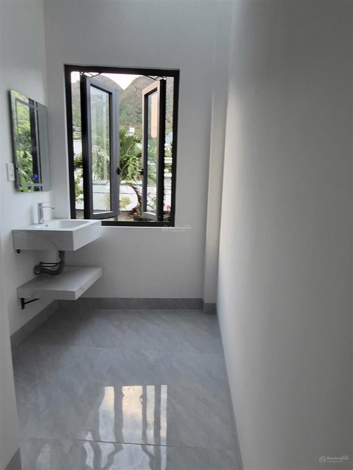 Bán nhà đường nguyễn khắc viện  vĩnh hòa  nha trang
 diện tích 76,3m2
 pháp lý sổ đỏ thổ cư