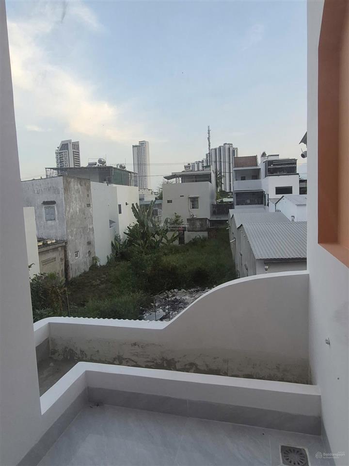 Bán nhà đường nguyễn khắc viện  vĩnh hòa  nha trang
 diện tích 76,3m2
 pháp lý sổ đỏ thổ cư