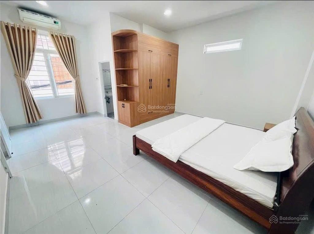 Bán nhà 3 tầng, 2 mặt tiền  hẻm đ. yesin rộng 5m cách biển 800m  50,4m2 giá 8,5 tỷ