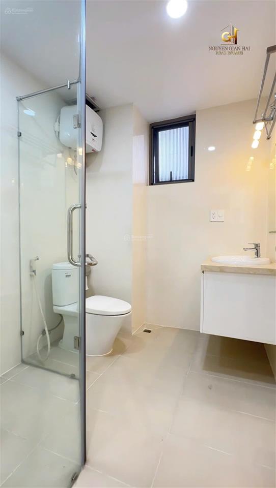 Saigon south residences 75m², tặng nội thất, tầng cao, view sông