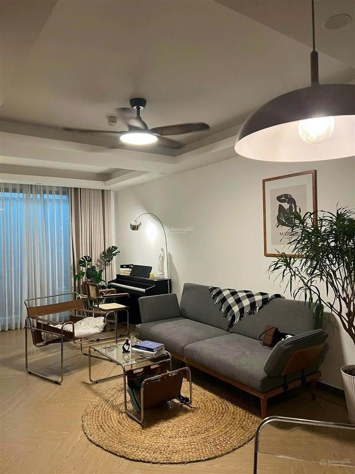 2pn saigon south residences cho thuê gấp