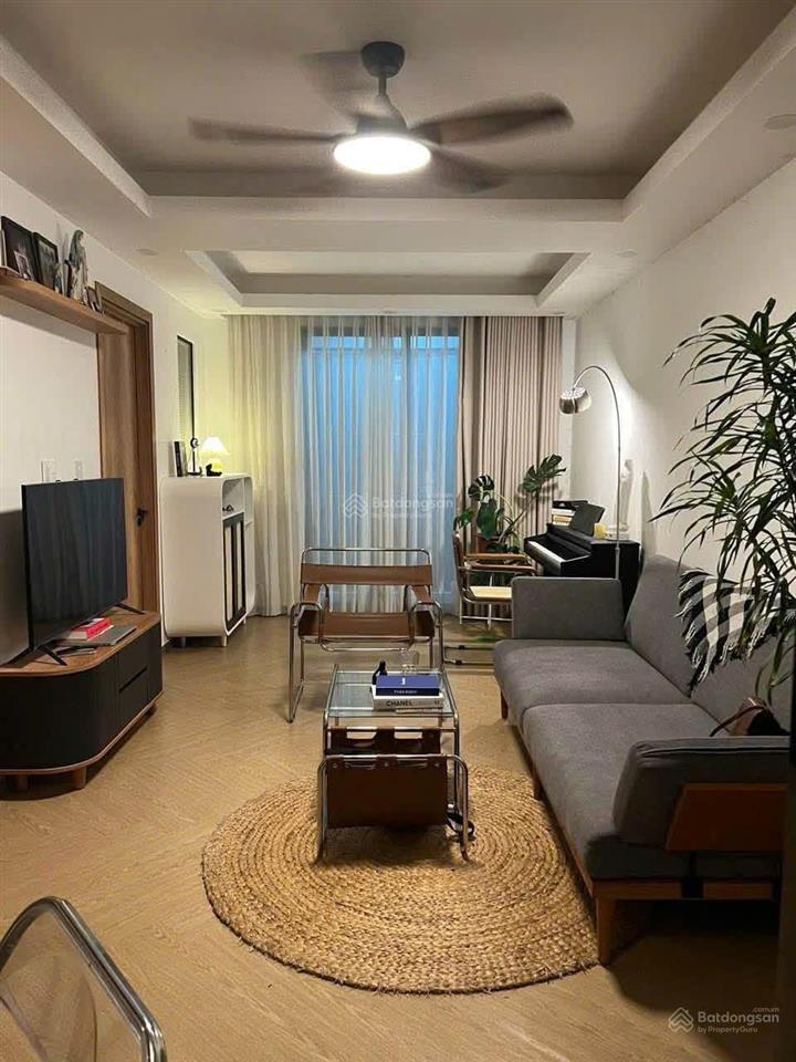 2pn saigon south residences cho thuê gấp