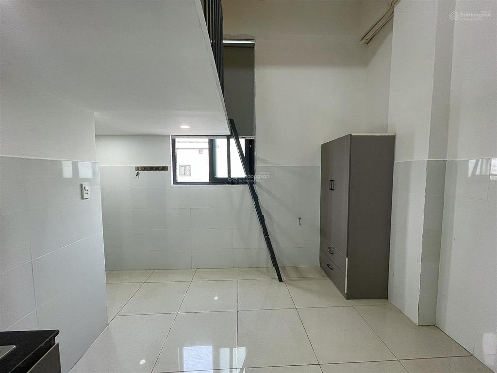 Căn hộ giá rẻ có gác cao 2mnội thất cơ bảncó bảo vệ 24/7gần đầm sen tân phúđh văn hiến