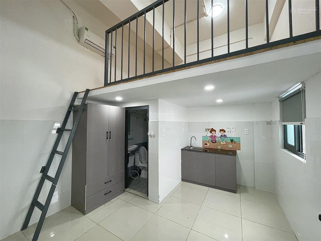 Căn hộ giá rẻ có gác cao 2mnội thất cơ bảncó bảo vệ 24/7gần đầm sen tân phúđh văn hiến