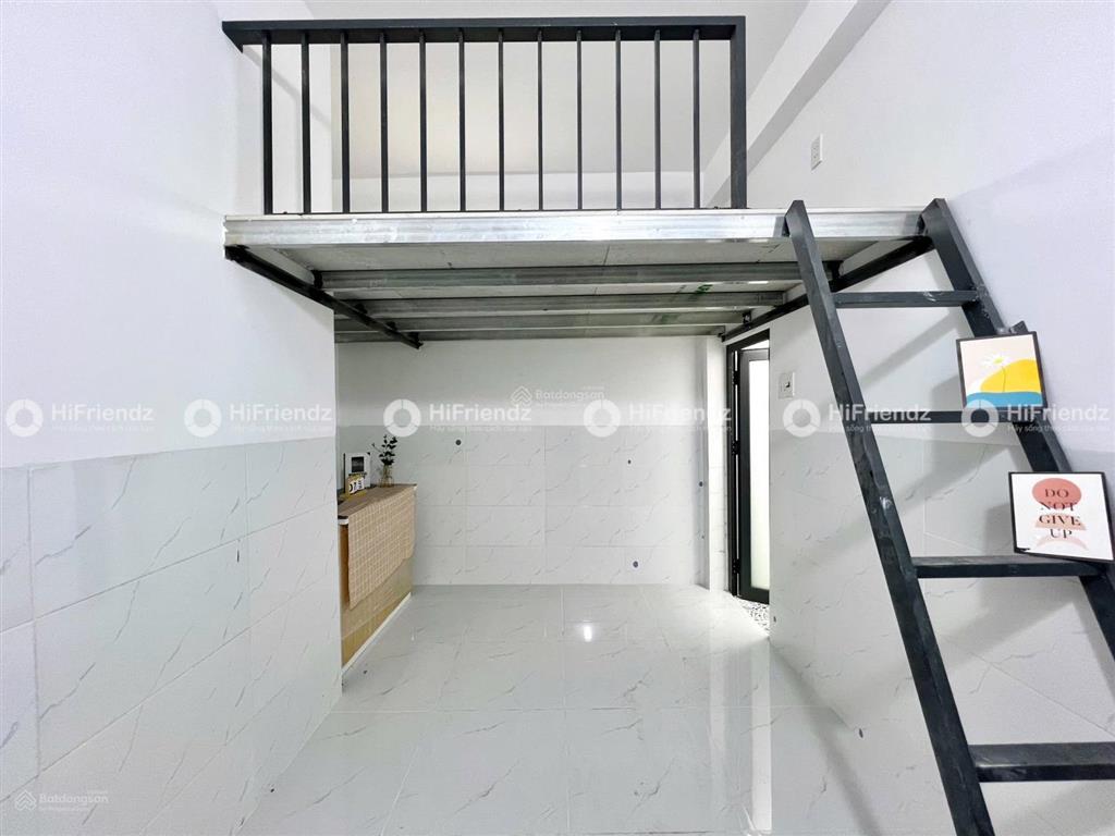 Phòng trọ mới xây sẳn máy lạnh  ngay aeon tân phúgần đh công thươngđh văn hiến
